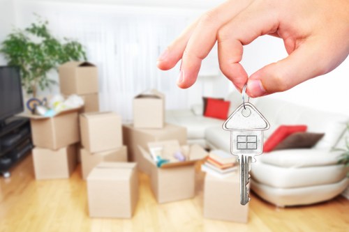 Commercial and residential moving support with a removals van